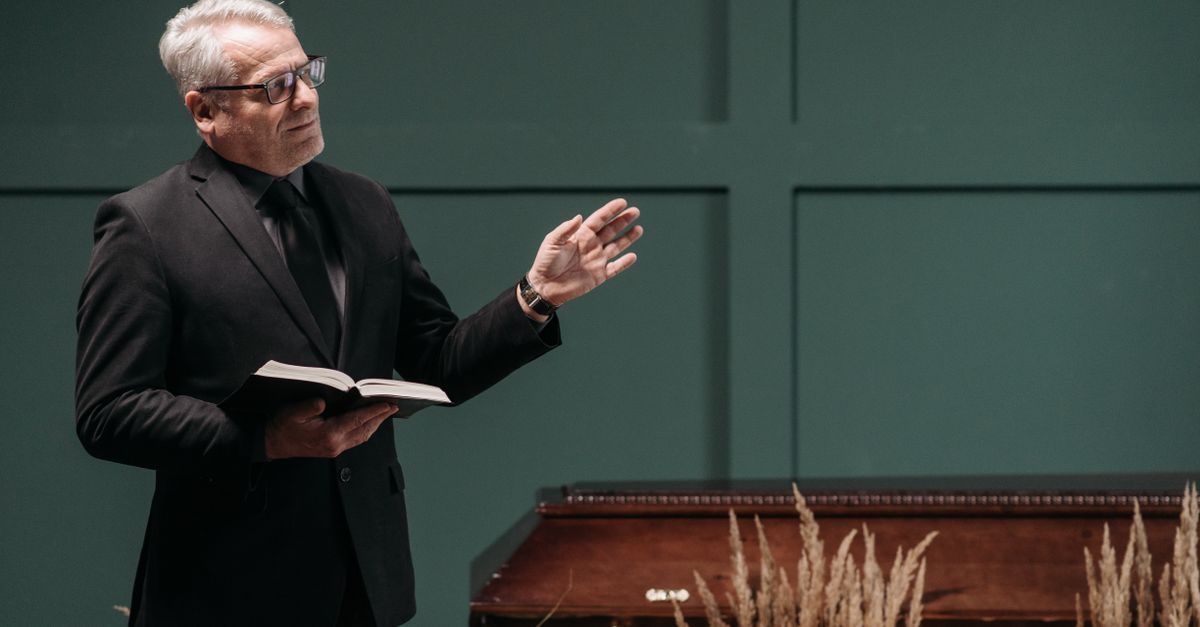 Personalising Your Burial Service: Options and Ideas